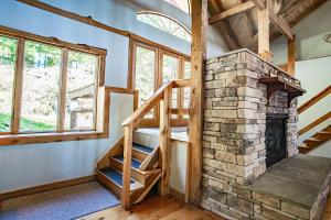 Autumn Escape | Indoor Plunge Pool + 22 Guests