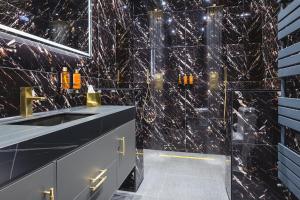 Private Luxury Spa Suite - Sauna, Jacuzzi, Ice Bath