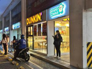 1BR Condotel in Azure Urban Resort near NAIA #TRO4