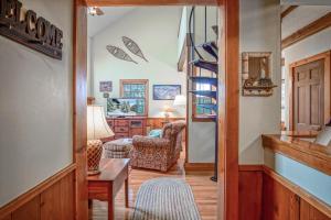 Autumn Mountain Stay | Whistlepunk 32, 4BR + Loft