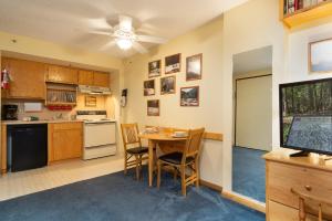 Silver Creek 1104 Studio Sleeps 3, Slope Side