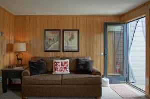 Powderidge 40: Slope Side, Sleeps 9 Full Kitchen