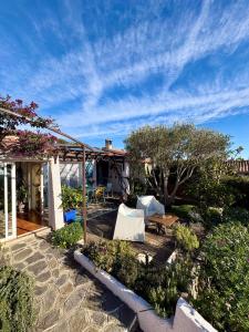 Charmante maison avec piscine et vue dexception