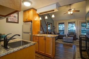 Mountain Crest 35 The Tree House at Snowshoe Superb And Comfy Sleeps 6
