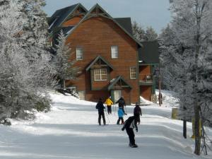 Camp 4 #2: 2 Bedrooms, 25 Baths: Slope Side, Gas Fireplace