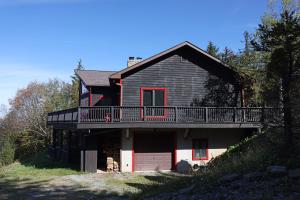 South West Ridge 72-153 5 Br: Large western views Private hot tub Wood fireplace