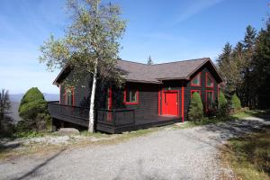 South West Ridge 72-153 5 Br: Large western views Private hot tub Wood fireplace