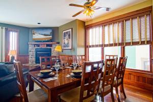 Sanctuary Family Paradise Private Home with Hot tub Snowshoe Mtn Resort