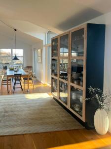 Architect-Designed House With Private Beach