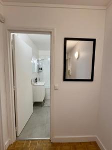 Typical Parisian apartment with balcony, Eiffel Tower