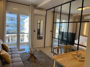 POST VIEW Center Luxury Apartments A2