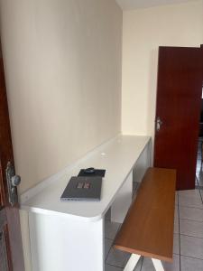 QUARTO C BANHEIRO 10 min da PRAIA DO FORTE CABO FRIO RJ