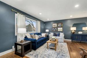 Spacious 5BR Retreat Minutes from Notre Dame