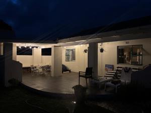 Peaceful coastal holiday home