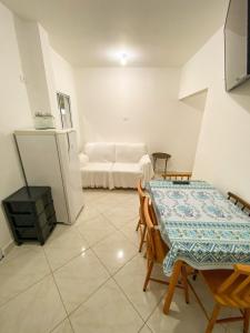 Casa completa a 10 minutos da Praia