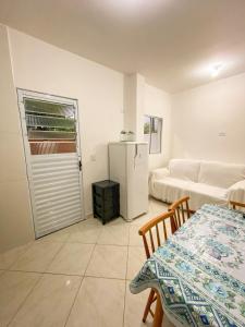 Casa completa a 10 minutos da Praia