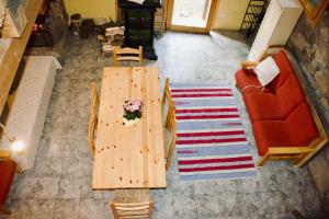 Chalet in the chestnut woods