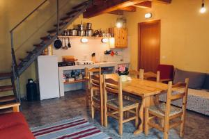 Chalet in the chestnut woods