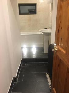 Renovated farmhouse near Colligan woods