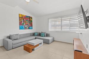 Lisboa Condominium - Modern Stay in Versalles