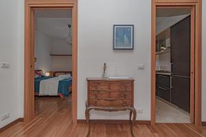 Stylish Apartment near Duomo, Near Metro, Balcony