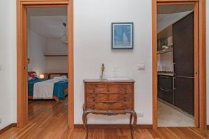 Stylish Apartment near Duomo, Near Metro, Balcony