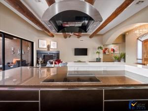 Desert Hideaway Pool Spa Shuffleboard Golf Billiards Table Tennis