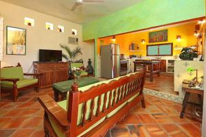 CASA JUNGLA - Huge Kitchen & Pool