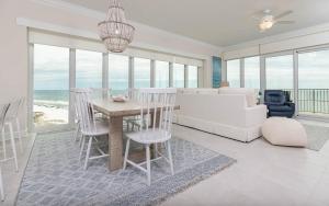 Phoenix Gulf Towers 1004