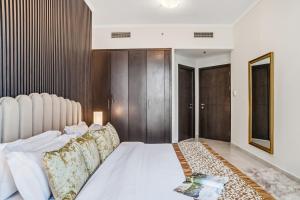Stylish Large 2BR Apartment in the Heart of Dubai Marina