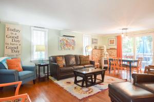 Home Near Oceanside Beaches Dog Friendly