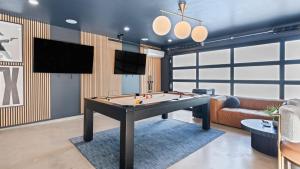 Bouldin Ave 902A by AvantStay