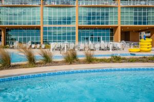 Phoenix Gulf Towers 1404