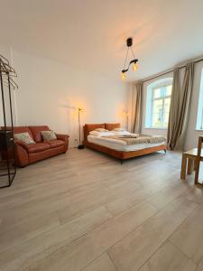 Balkon mit Weinbergblick Altstadt Meißen Parkplatz - Palais Orange