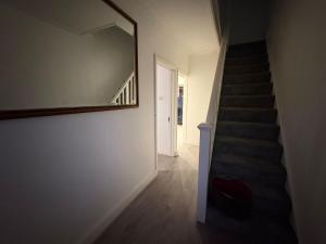 Convenient Northolt Home Near Tube & Parking