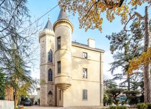Appartement Chaleureux et Moderne sous les toits du Château 8pers