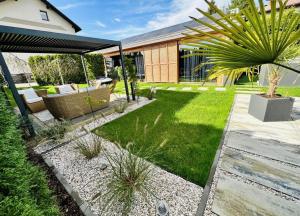 DELUXE Dom z sauną i jacuzzi w otoczeniu gór, lasu i jeziora