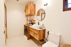 Castle Residence by Aura Space