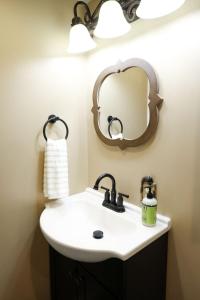 The Leonard Lane Hideout