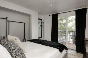 The Leonard Lane Hideout