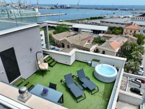 Marina Rooftop Exclusive View