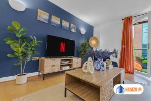 Luxe 2BR2BA by The Shard | Walk to London Bridge