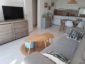 Rez-de-jardin, vue mer, Le Lavandou