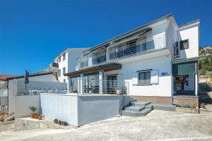 My Dalmatia - Sea view Apartment Masha