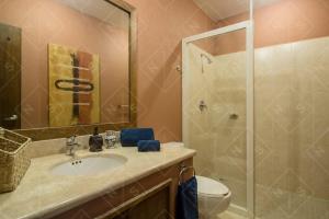 Faro de Mita four bedroom Luxury Condo Walk to Town