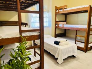 Casa na praia com amplo quintal