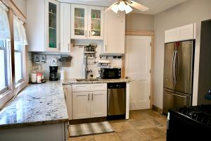 12 Person Grillin and Chillin Whole House Lakewood