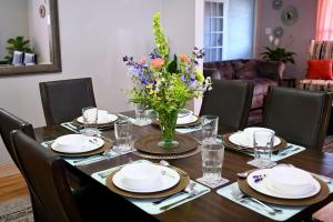 12 Person Grillin and Chillin Whole House Lakewood