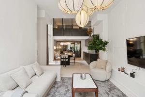 Luxury Stay by Freetown & Canals