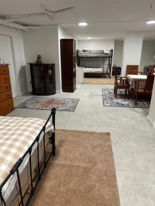 Cozy Ground Floor with Outdoor Picnic Area